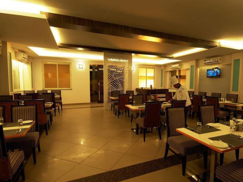 Kakarmatha Collection O 45990 Premiere Villa المظهر الخارجي الصورة