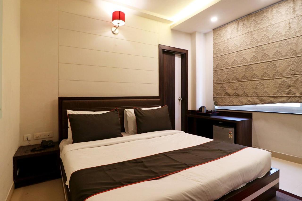Kakarmatha Collection O 45990 Premiere Villa المظهر الخارجي الصورة