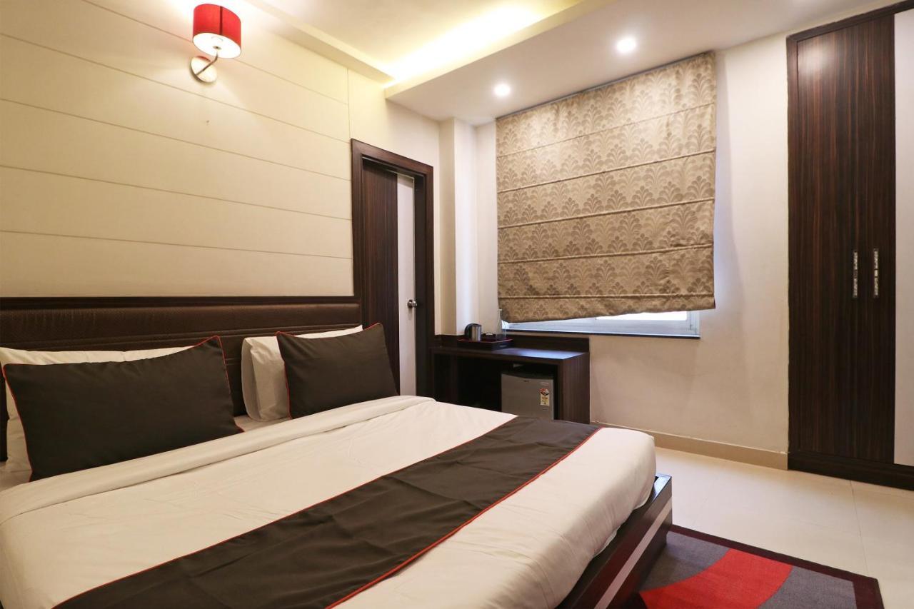Kakarmatha Collection O 45990 Premiere Villa المظهر الخارجي الصورة