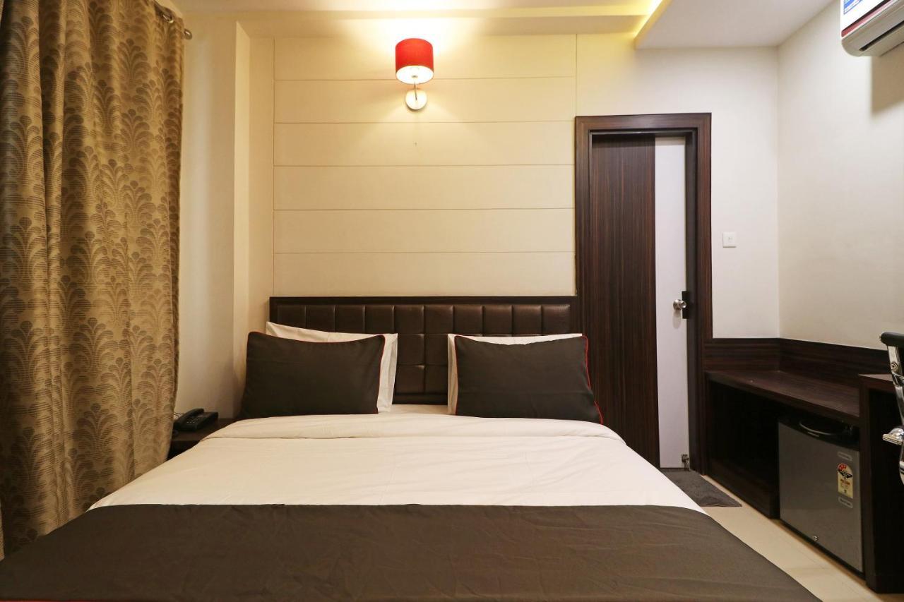 Kakarmatha Collection O 45990 Premiere Villa المظهر الخارجي الصورة